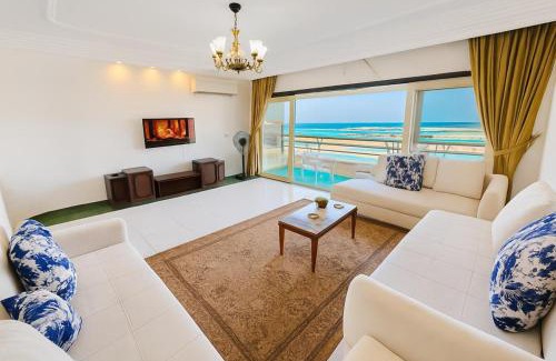Ar-Raml 1 Apartment | ALEX HOMES - Gleem Cozy Apartments Direct sea view
