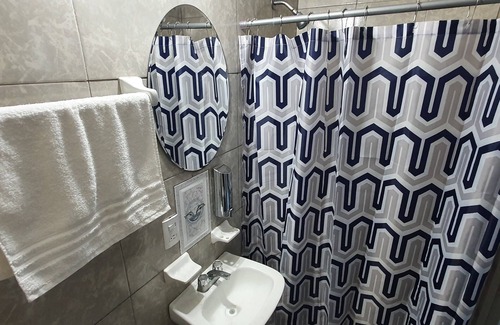 La Cruz Apartment | Alexa room/handy and safe/2 per.