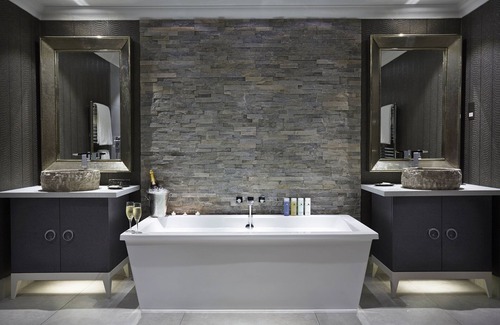 Crawley Down Hotel | Alexander House And Utopia Spa