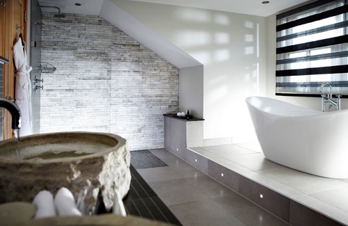 Crawley Down Hotel | Alexander House And Utopia Spa