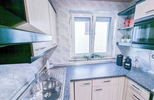 Stuttgart Apartment | ALFA Stuttgart 3BR 6people Bosch/Porsche INET WIFI