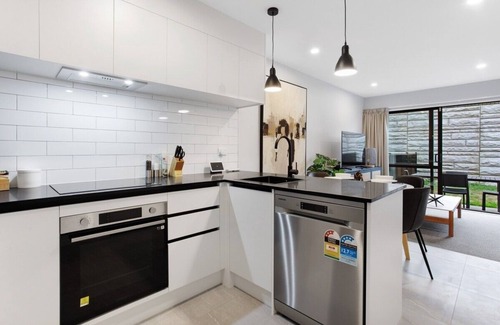 The Gardens House | Alfriston Lap of Luxury