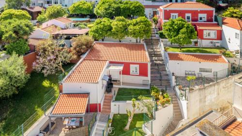 Alges House | Algés Village Casa 4 by Lisbon-Coast vacation