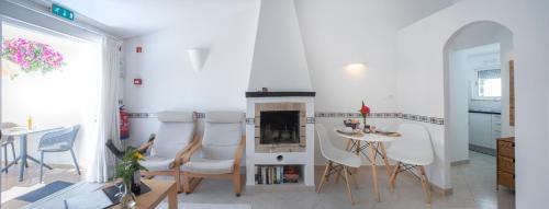 Praia da Luz Apartment | Algarve breeze studio in a subtropical garden