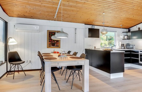 Nordost House | "Alida" - 1.1km from the sea by Interhome