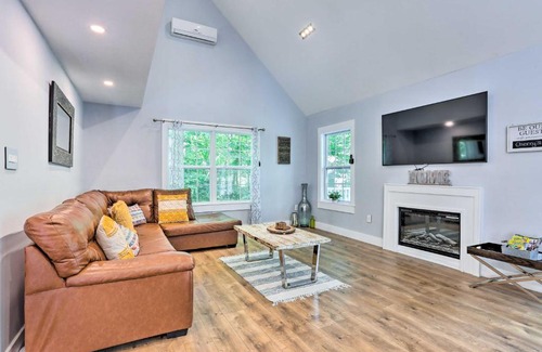 Bushkill House | All-Encompassing Cobalt Cottage with Game Room!