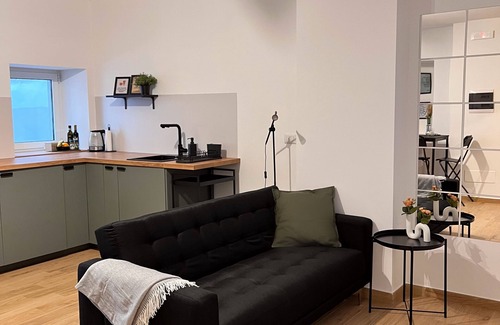 Bari City Centre Apartment | All new, 100 sqm terrace & 5 min walk to the old town & shopping street