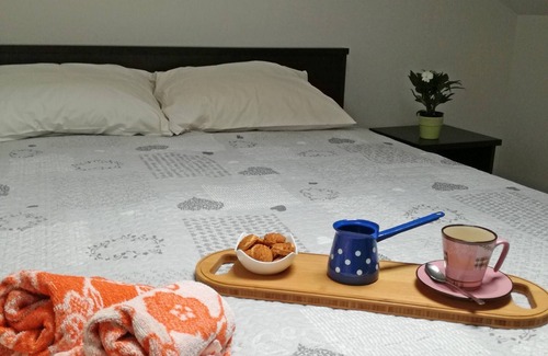 Lukoran Apartment | All New Seafront Apartment Yvonne, Sleeps 5