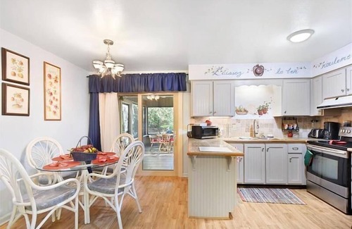 Jekyll Island House | All Wright : 2 BR, 1 BA Duplex in Jekyll Island, Sleeps 4