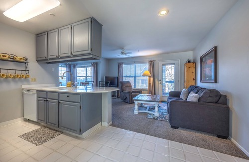 Hood River House | Alley's 22 Condo with Direct Deck Access by RedAwning