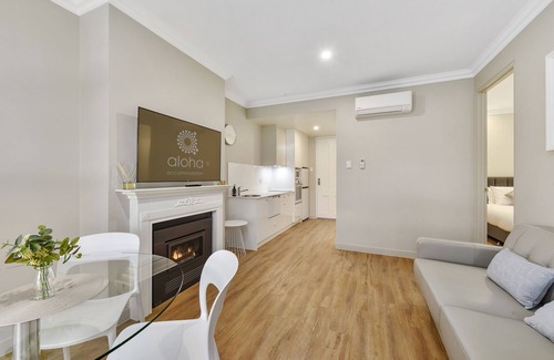 Naracoorte Apartment | Aloha Central Luxury Accommodation