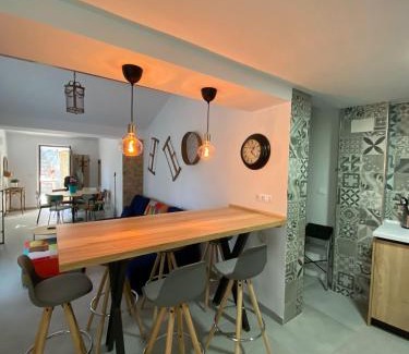 Yecla House | Alojamiento Turístico Casa Elvira