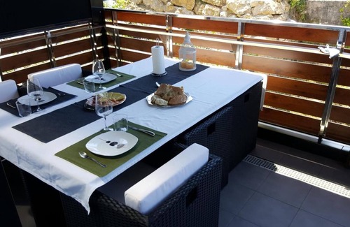 Suances Apartment | Alojamientos Marte: apartment right on the beach