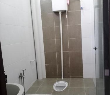 Alor Setar Apartment | ALOR SETAR SUPERIOR ROOM VISTANA INDAH GUESTHOUSE by Zenith Smart