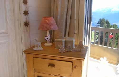 Bisanne 1500 Apartment | Alpages de Bisanne, Luxuary apartment with magnificient view of the surrounding mountains, heated indoor swimming-pool.