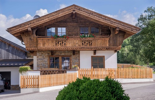 Ried im Zillertal Apartment | Alpenchalet - Ferienhof Stadlpoint