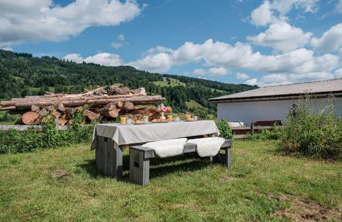 Ratholz Apartment | Alpino STAY Geräumige Ferienwohnung am Alpsee mit Garten