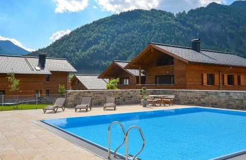 Matrei in Osttirol Apartment | AlpinPark Chalet mit Swimmingpool, Sonnenloggia und Kamin - Großglockner Resort Matrei