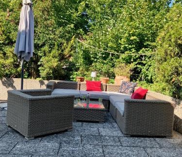 Moosburg Apartment | Altbau-Traum mit Riesen-Dachterrasse