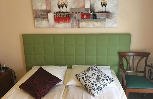 Dusseldorf Old Town Hotel | AltDüsseldorf