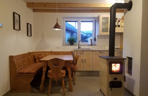 Bissingen an der Teck House | Alte Brennerei am Fuße der Schwäbischen Alb mit Garten und Terrasse