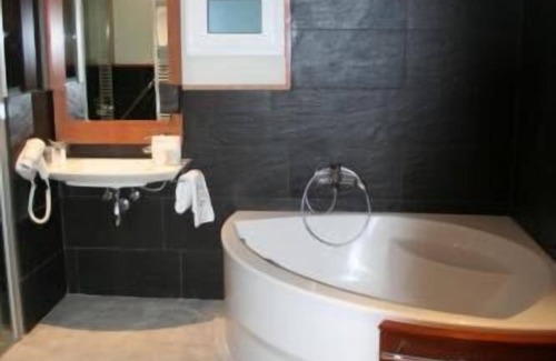 Bagneres-de-Luchon Hotel | Alti Hotel