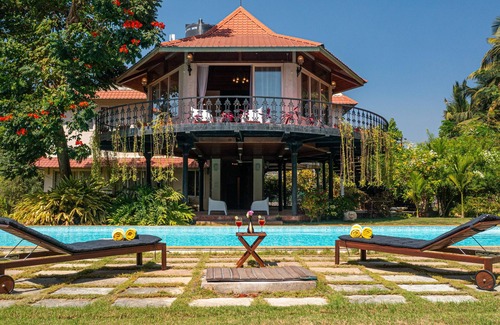 Kashid Villa | Amã Stays & Trails Skyfall, Kashid