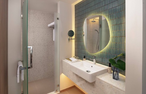 Ban Bang Saen Hotel | Amari Bangsaen (Formerly The Tide Resort Bangsaen)