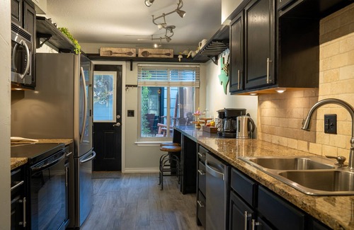 Amarillo House | Amarillo Home >3BR/2BA, RV space, garage, yard, fireplace, fire pit.