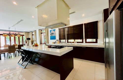 Sai Thai Villa | Amatapura 12 Beach Pool Villa