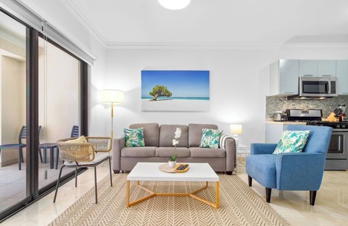 Washington Condo | Amazing 1BR1BA Condo with Balcony @ Great Location