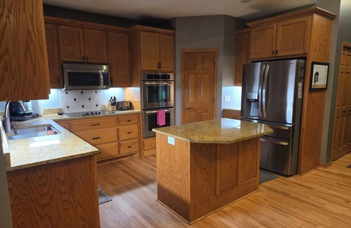 Blaine House | Amazing 4-BR House Near 3M Open and NSC for USA Cup