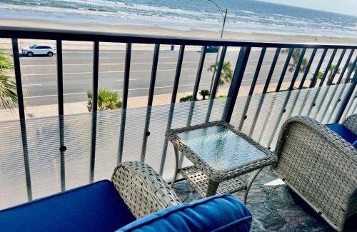Galveston House | Amazing and Spectacular ocean and beach views in Galveston