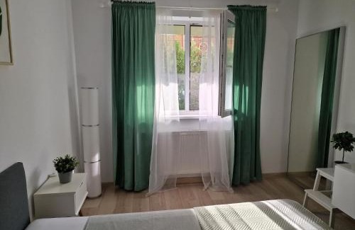 Otopeni Apartment | Amazing Apartament with Garden Bucharest Airport Self check-in!