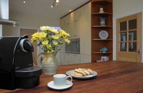 Coumeenoole House | Amazing Blasket Island and Coumeenole Beach Views. Luxury House Slea Head Drive