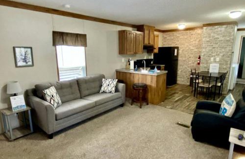 Dunnellon House | Amazing Cottage Surrounded by Trees in Dunnellon, Florida