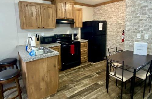 Dunnellon House | Amazing Cottage Surrounded by Trees in Dunnellon, Florida