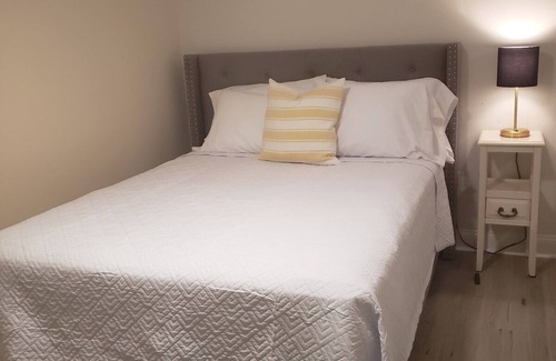 Annandale House | Amazing Escape - 2BD, 1BTH, Basement near DC