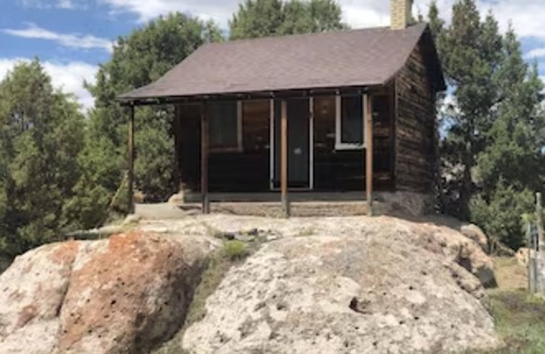 Sevier Cabin | Amazing Grass Creek