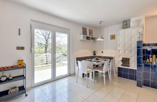 Duga Resa House | Amazing home in Donji Zvecaj with WiFi