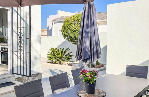 El Chaparral House | Amazing home in El Chaparral with WiFi