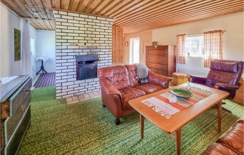 Fargelanda House | Amazing Home In Färgelanda With Wifi