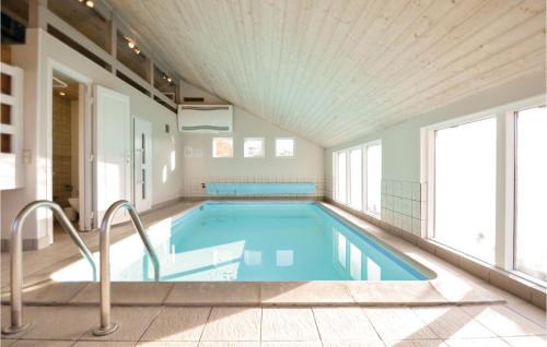 Skødshoved Strand House | Amazing Home In Knebel With Sauna