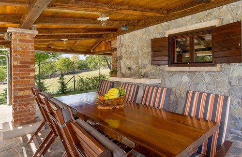 Klana House | Amazing home in Lisac with WiFi