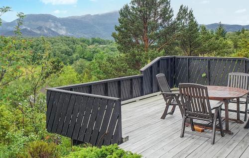 Tysnes House | Amazing Home In Lundegrend