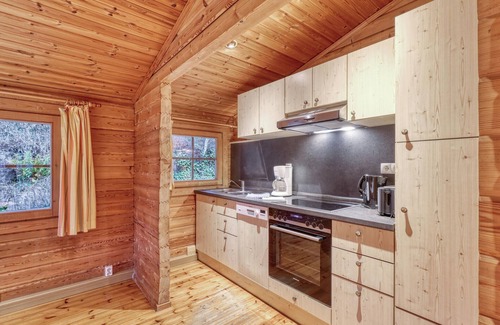 Fehrenbach House | Amazing home in Masserberg with WiFi