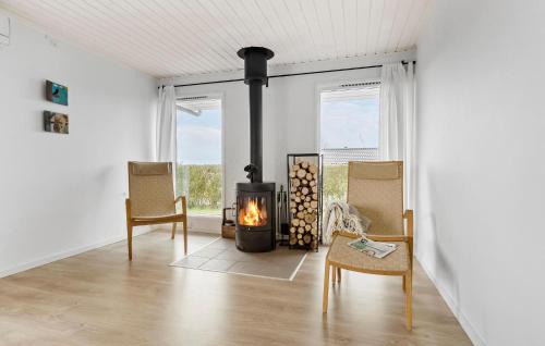 Olsted House | Amazing Home In Ølsted With Kitchen