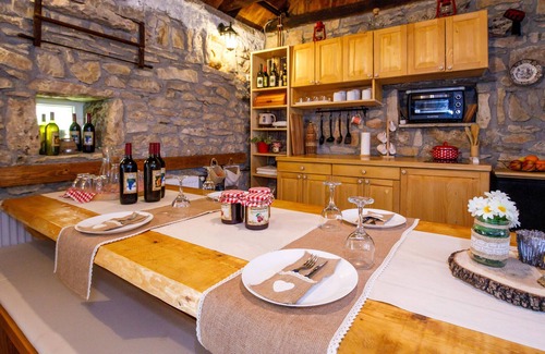 Oklaj House | Amazing home in Puljane