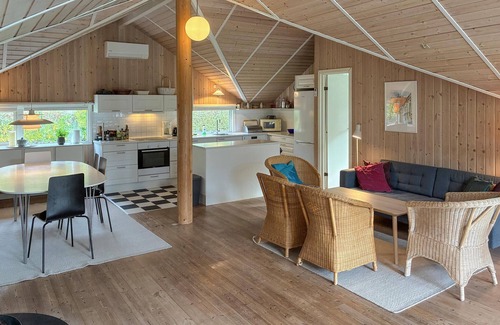 Stege House | Amazing home in Stege with WiFi