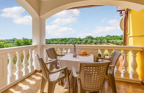 Valtura House | Amazing home in Valtura